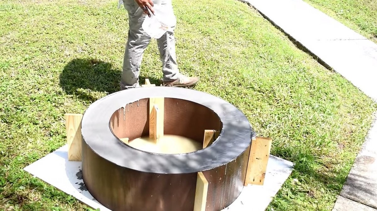 Уличный очаг из барабана стиральной машины и бетона - фото 19