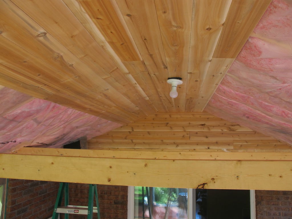 Закрытая солнечная веранда с дровяной печью - фото 24