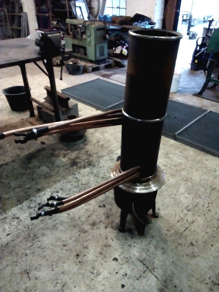 Как из пластикового бака смастерить горячую ванну - фото 11