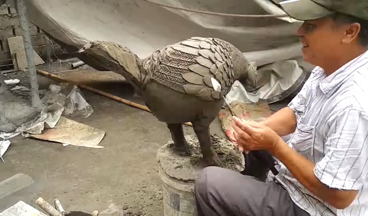 Необычая курочка из цемента - фото 15