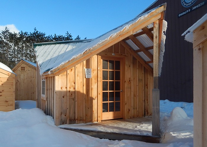 Дом с необычной  крышей - фото 3