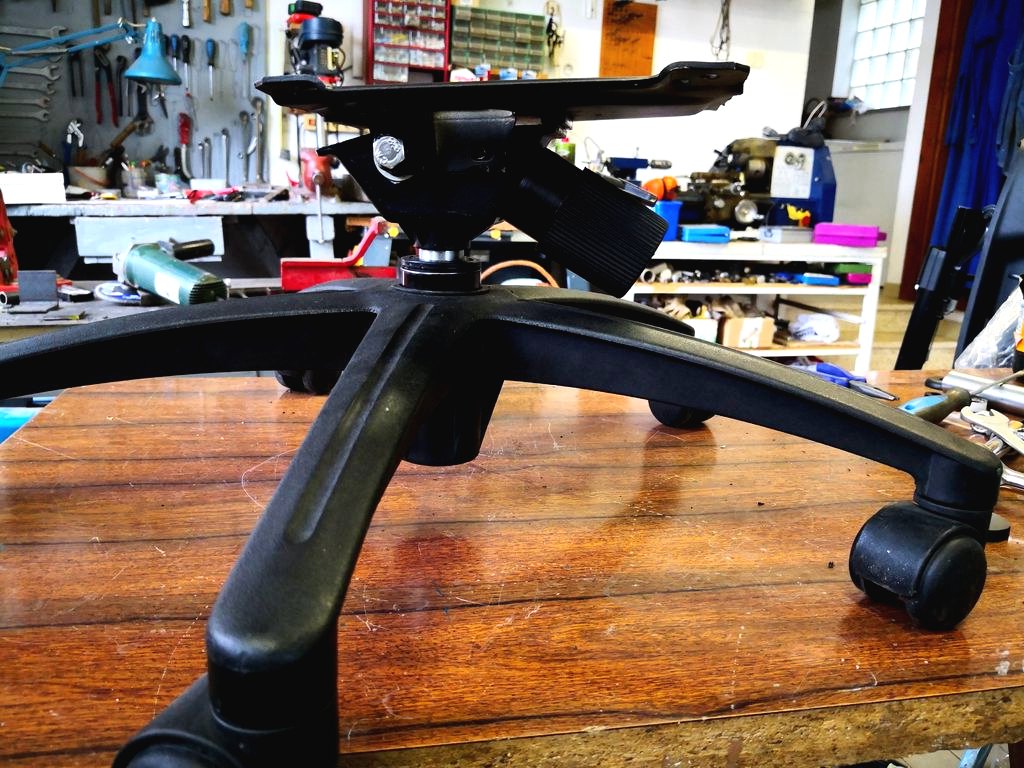 Превратите автокресло в самый крутой офисный стул - фото 13