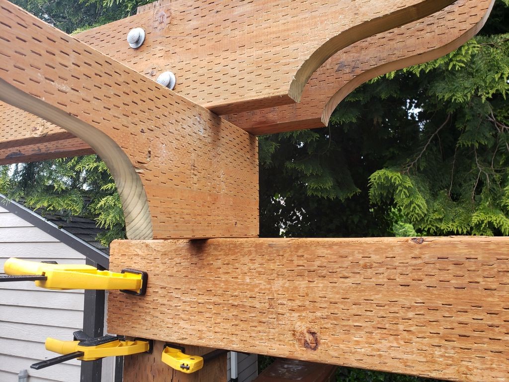 Арка из дерева с двойными качелями - фото 29