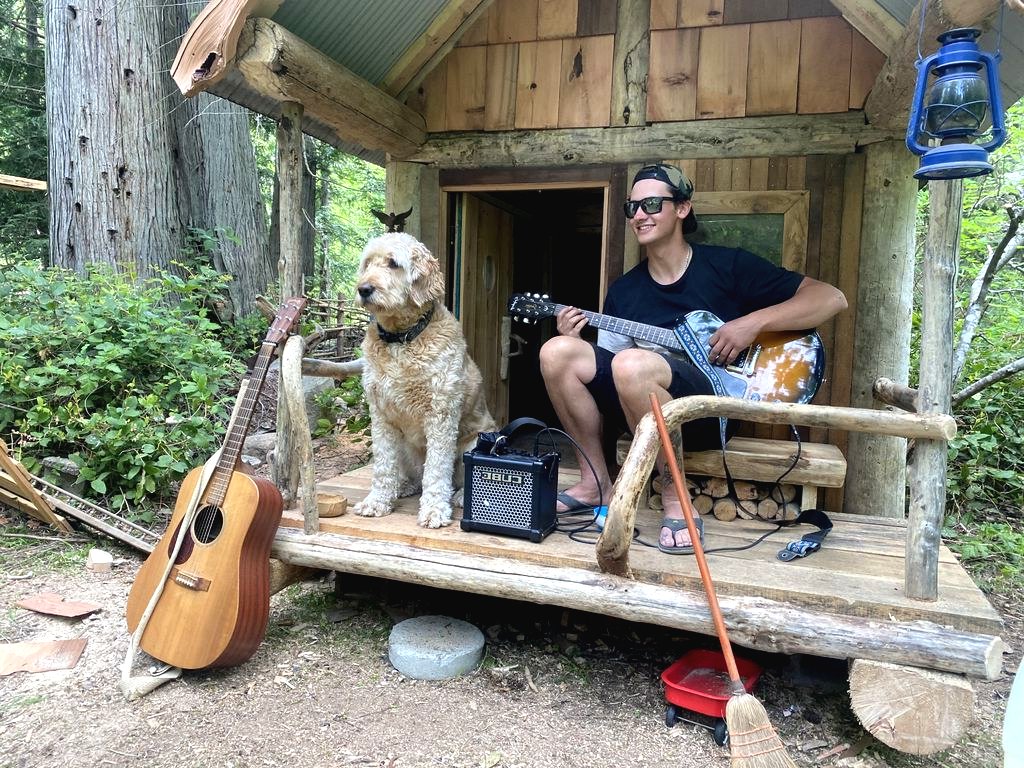 Строим детский домик из дерева на даче - фото 15