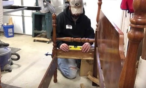 Собрать скамью из старой кровати - фото 3