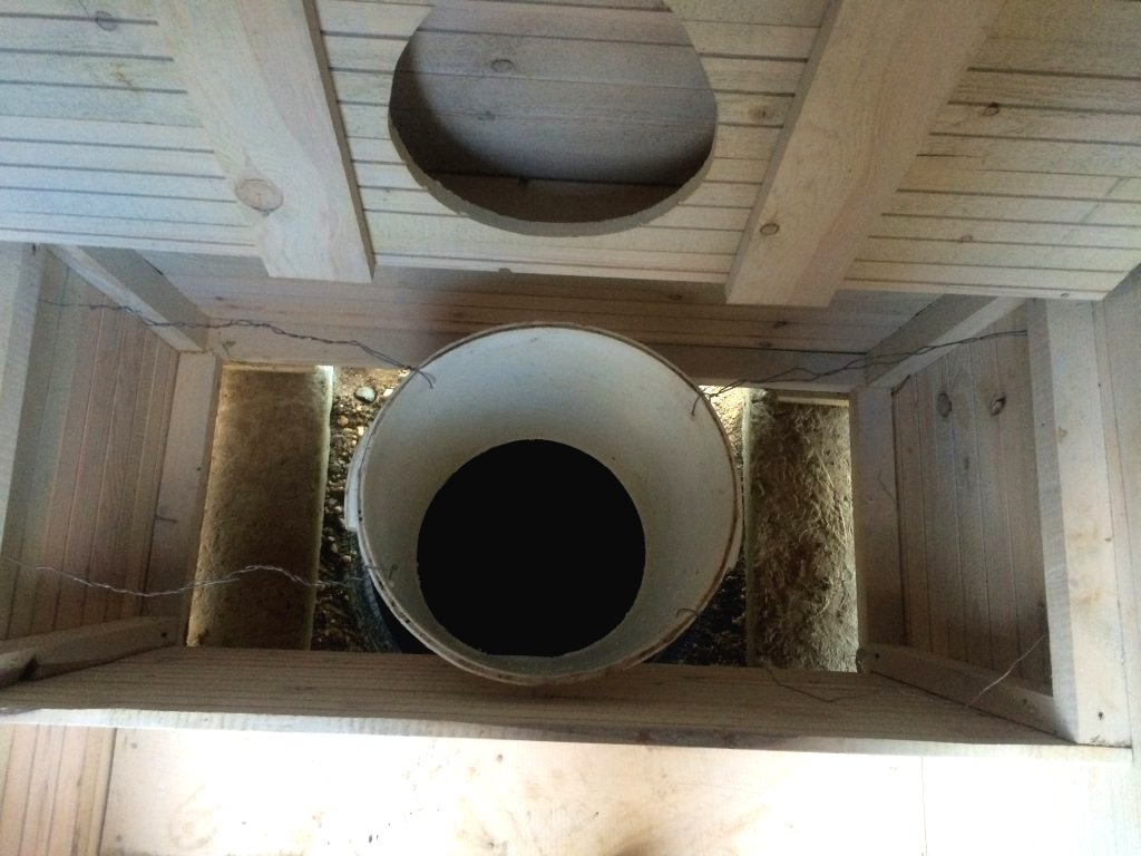 Деревянный туалет для дачи - фото 5