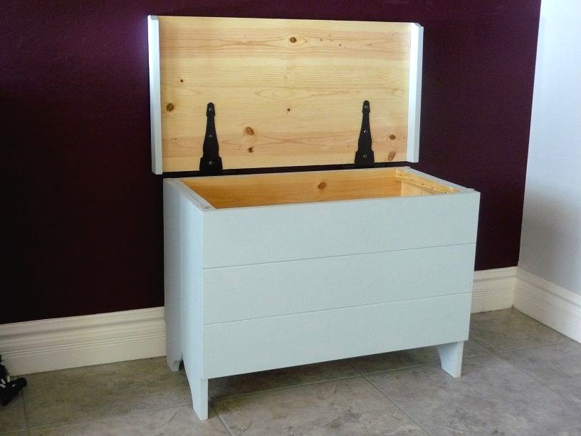 Необычный сундук из дерева - фото 2