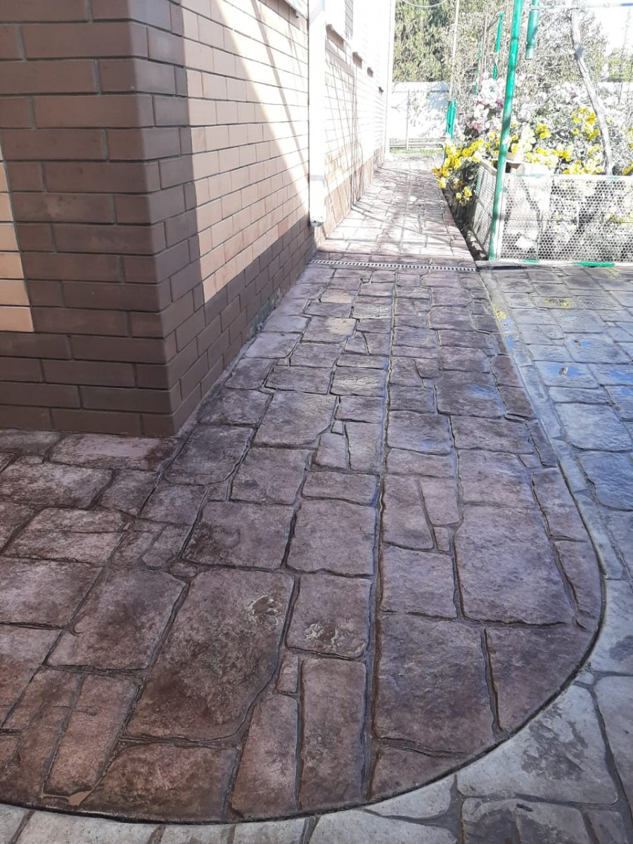 Отмостка из печатного бетона - фото 4