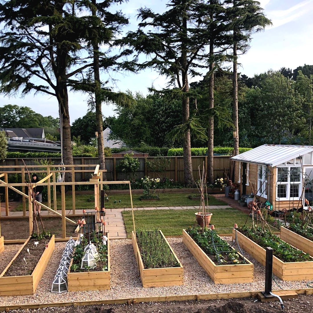 Необычное оформление огорода своими руками - фото 20