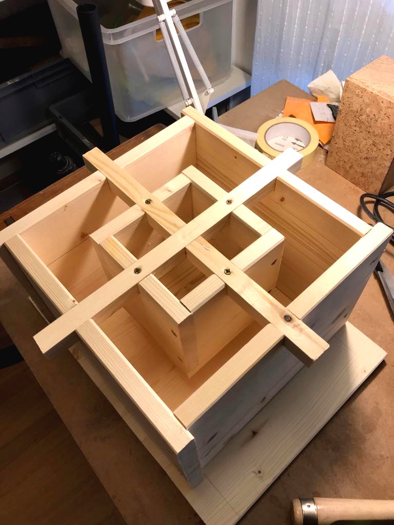 Уличный очаг из бетона - фото 5