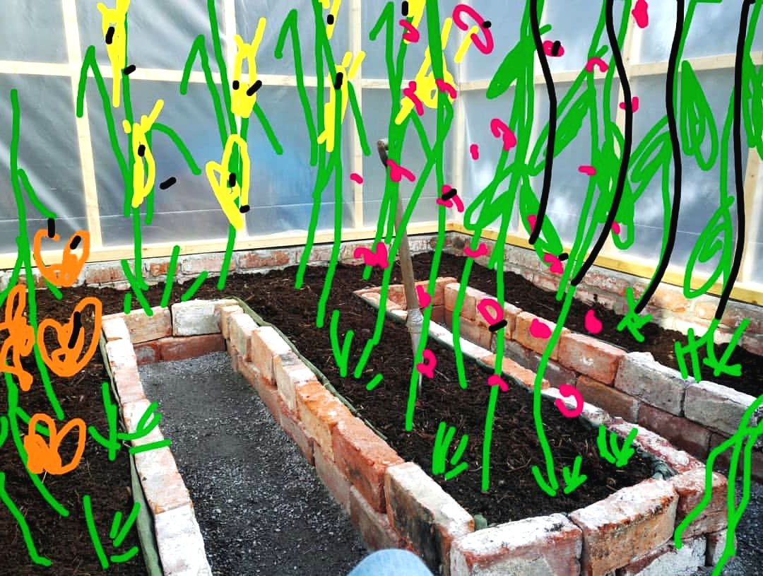 Пленочная теплица на деревянном каркасе - фото 9