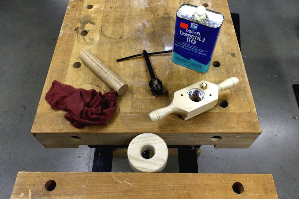 Столик с небольшим очагом в центре - фото 3