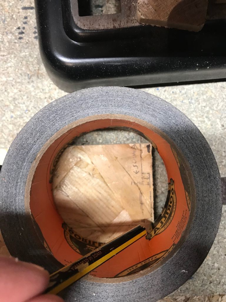 Оригинальный способ хранения изолент ПВХ - фото 7