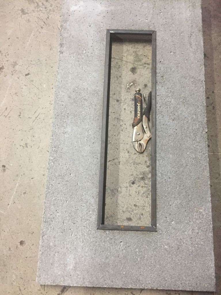 Оригинальный стол с камином в центре - фото 6