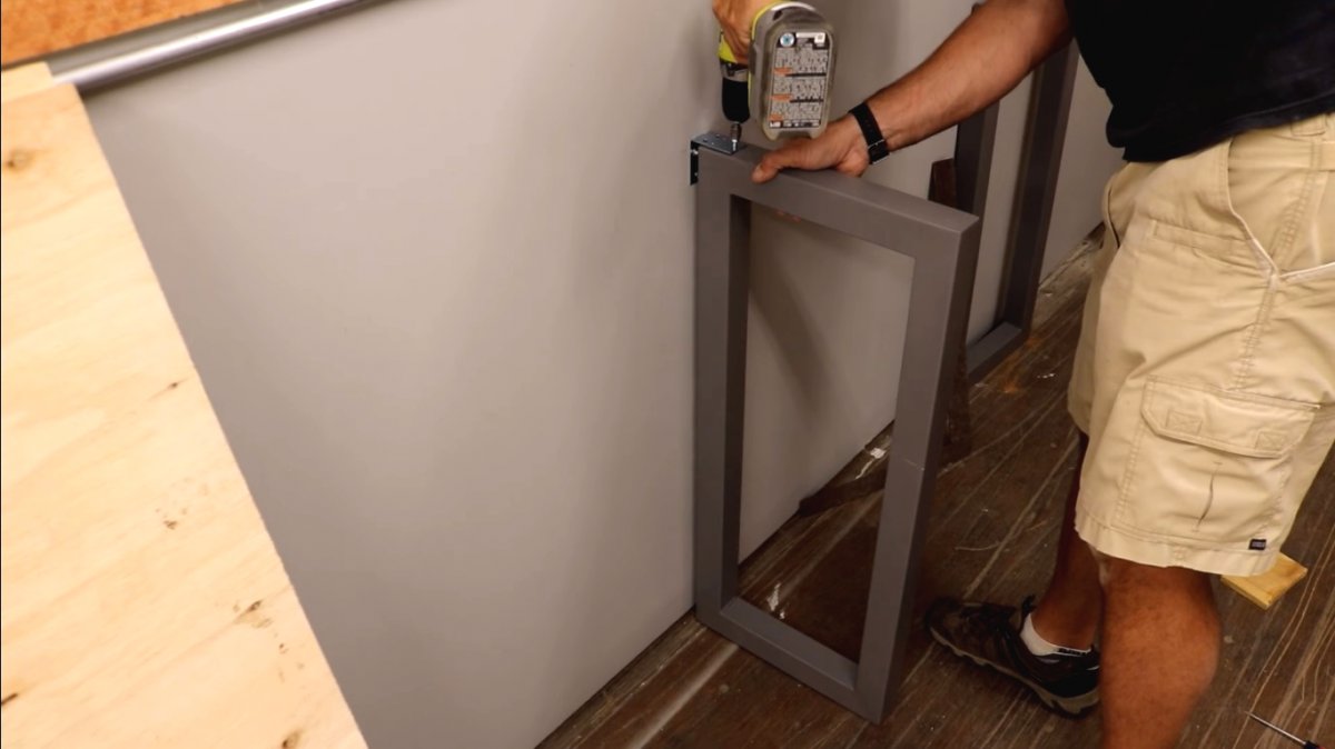 Складной рабочий стол для мастерской - фото 6