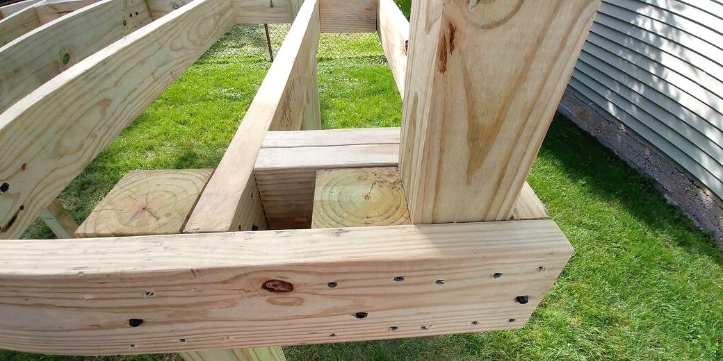 Делаем детскую площадку с горкой на даче - фото 9