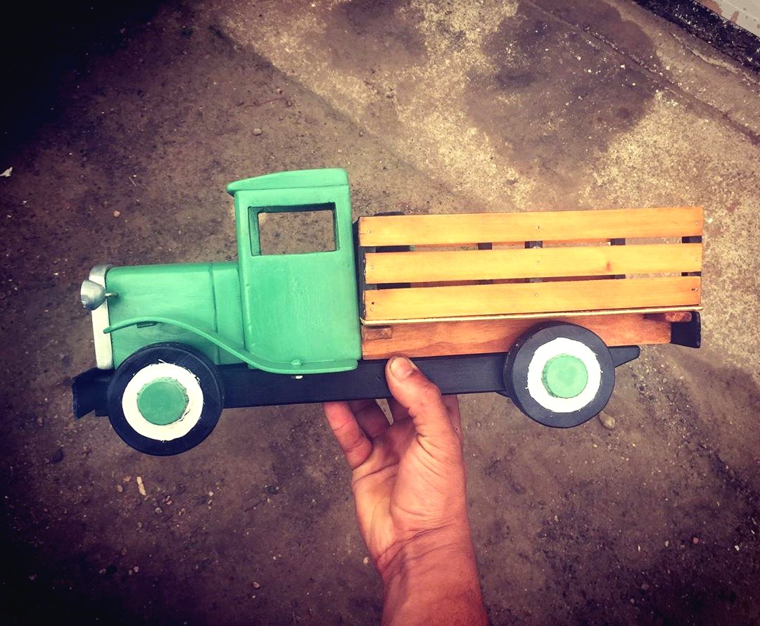 Деревянная машинка - фото 3