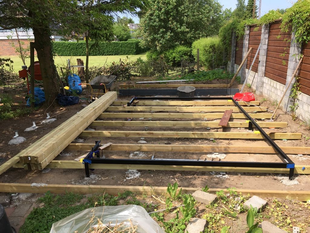 Терраса с беседкой из закаленного стекла - фото 14