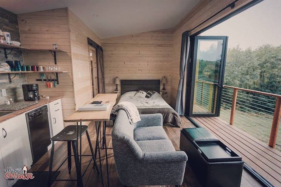 Необычный деревянный дом - фото 3