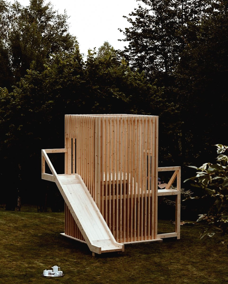 Детский домик с горкой из дерева - фото 5