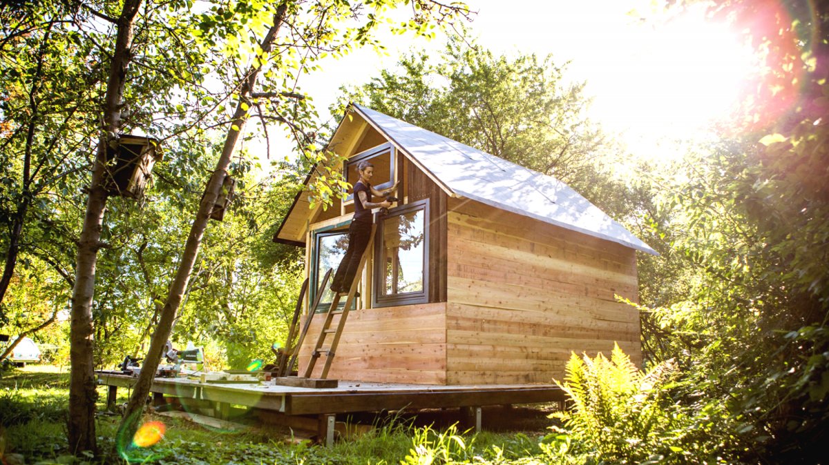 Необычный садовый домик - фото 7