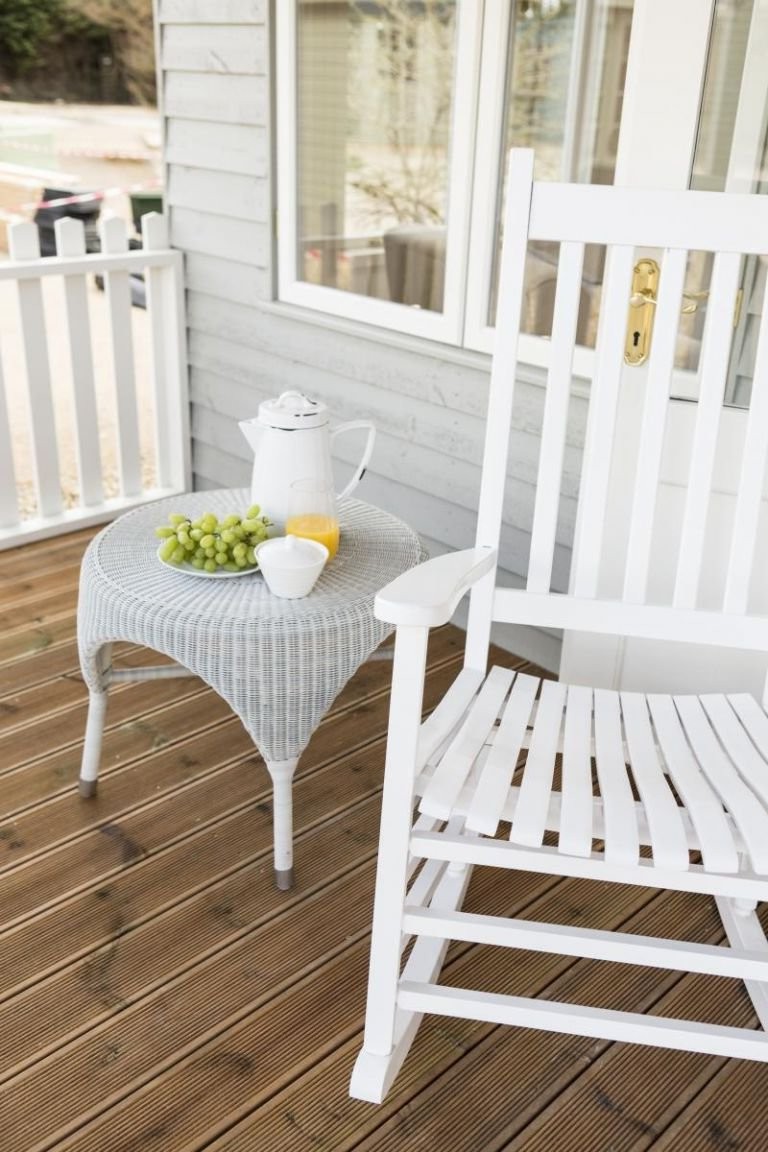 Небольшой дом с верандой - фото 6