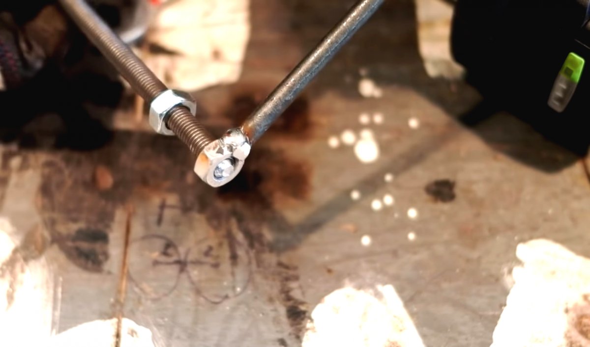 Механическая корзина для мусора из старого газового баллона - фото 18