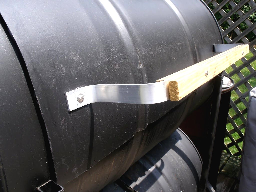 Коптильня горячего копчения своими руками из железной бочки - фото 27