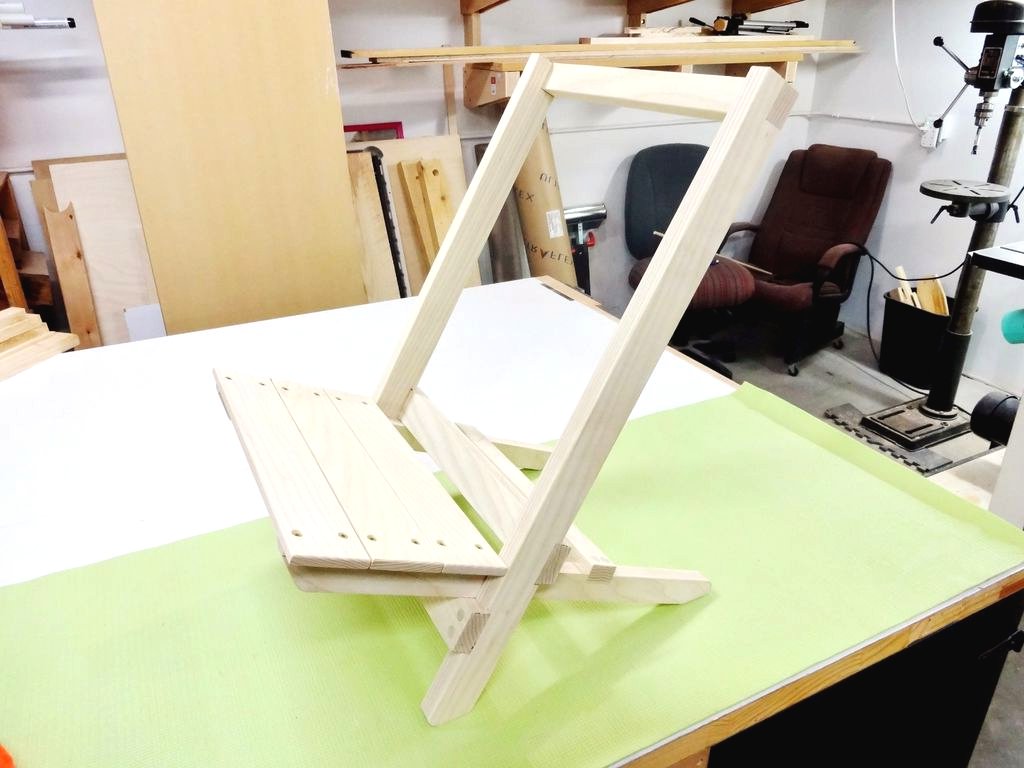 Необычные складные стулья - фото 19