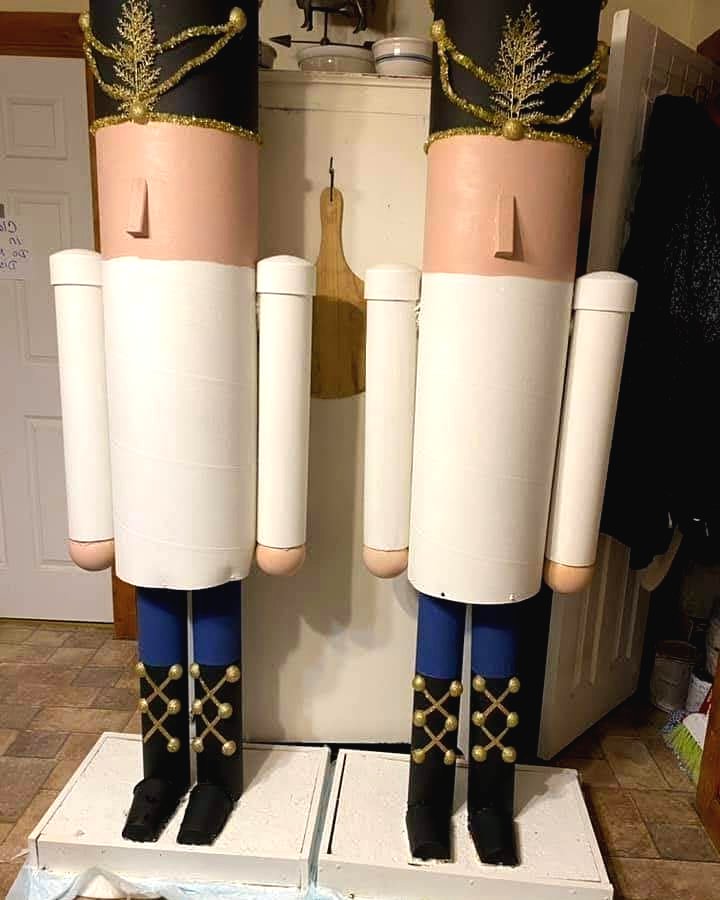 Мега щелкунчик своими руками из картона - фото 7