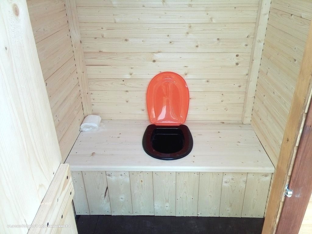 Как построить дачный туалет 1,2х1,2 из дерева - фото 14