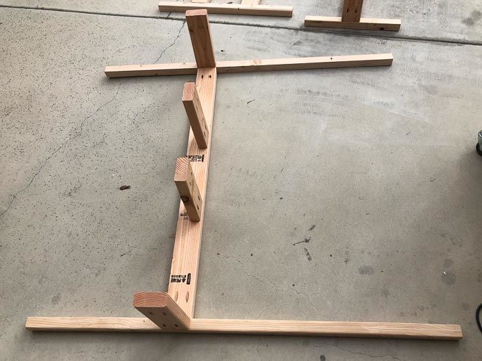 Оригинальная двухуровневая грядка - фото 4