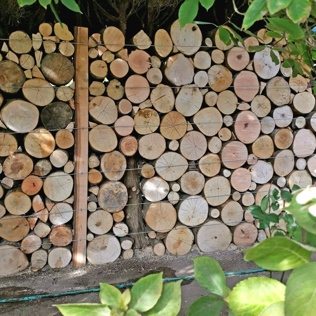 Дровник или стена из бревен своими руками - фото 10