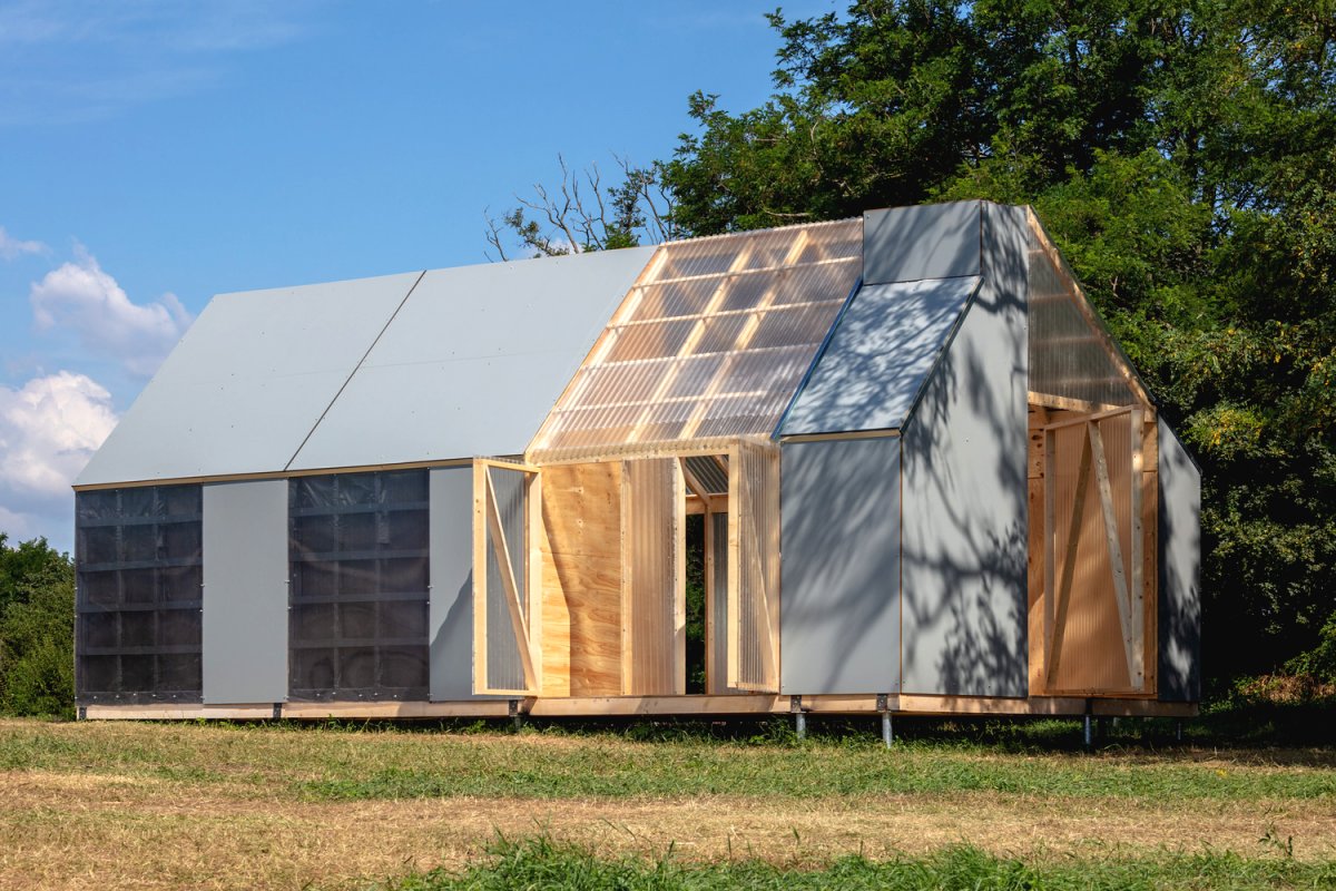 Необычный летний дом для дачи - фото 17