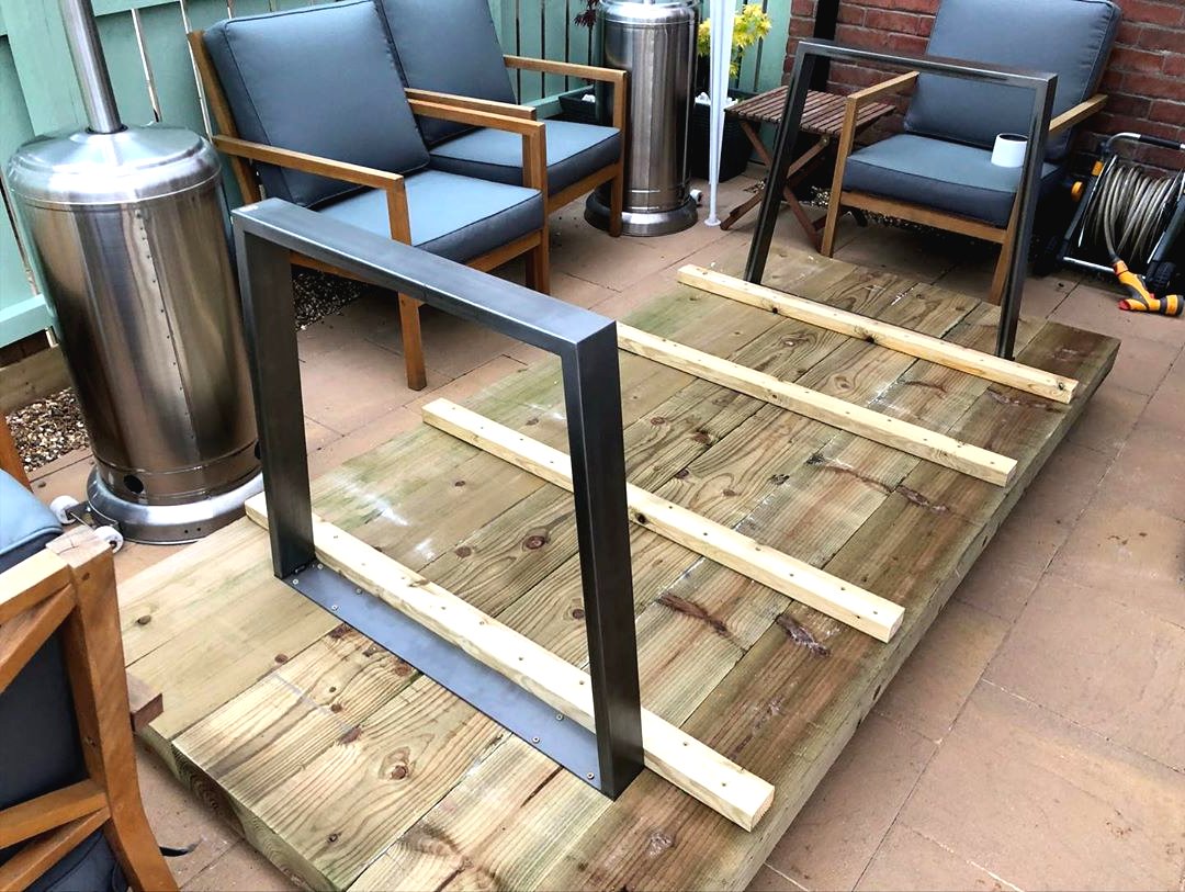 Интересная беседка из дерева - фото 5