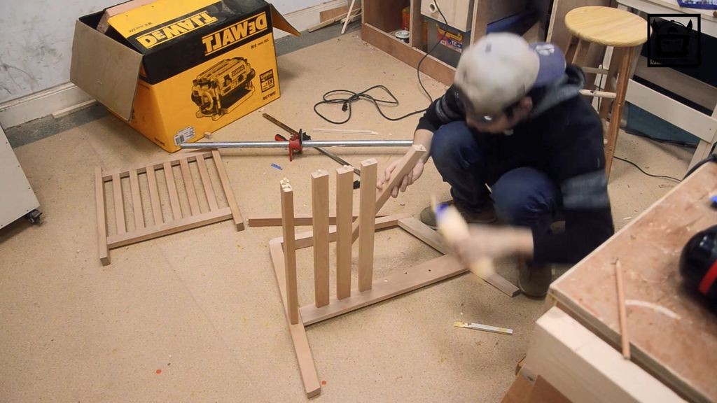 Современное кресло из дерева - фото 7