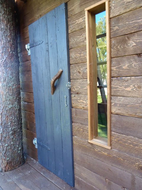 Детский деревянный домик на дереве - фото 11