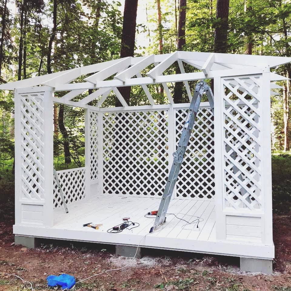 Беседка из дерева для вашего сада - фото 4