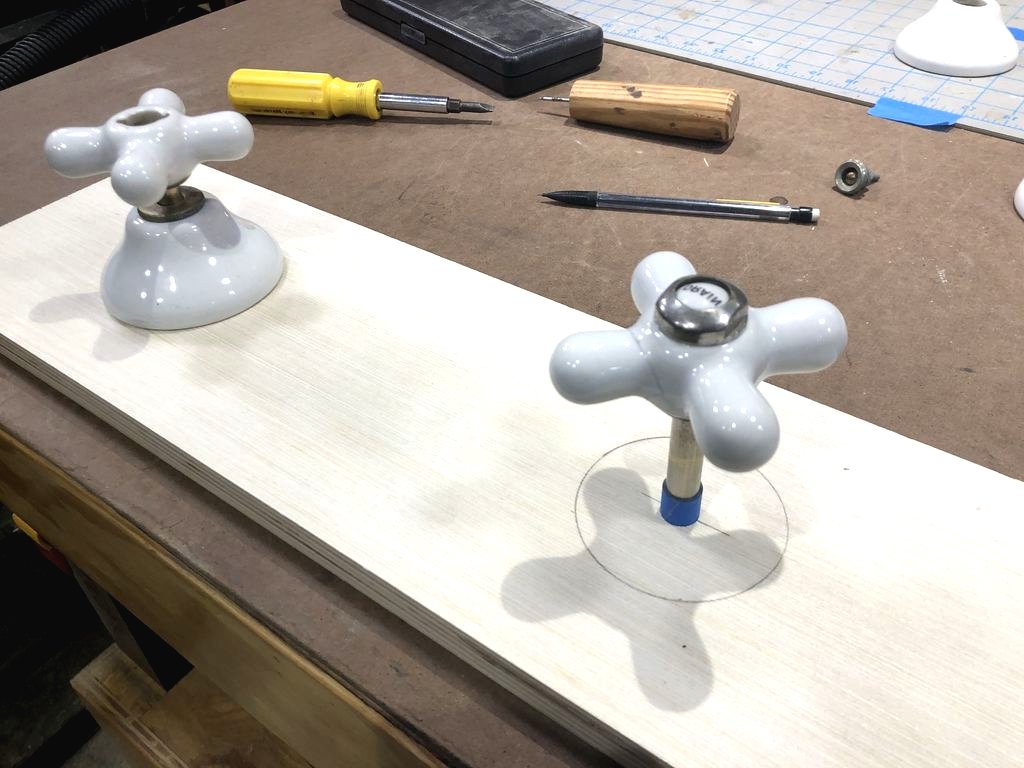 Необычные крючки из ручек смесителя - фото 9