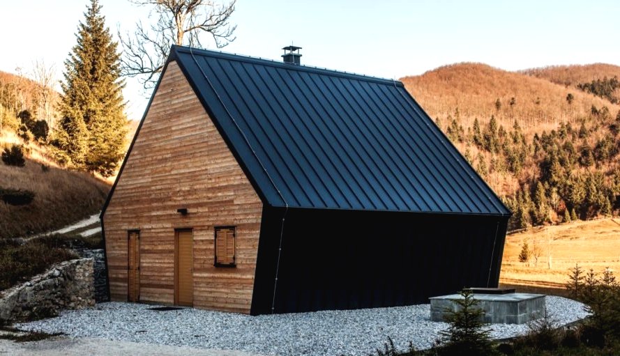 Необычный дом в лесу - фото 18