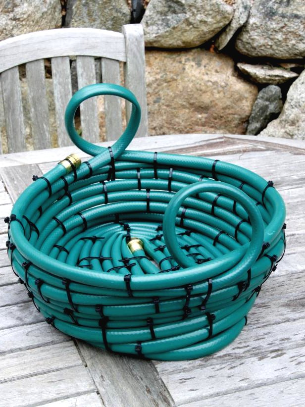 Корзина из старых шлангов - фото 11