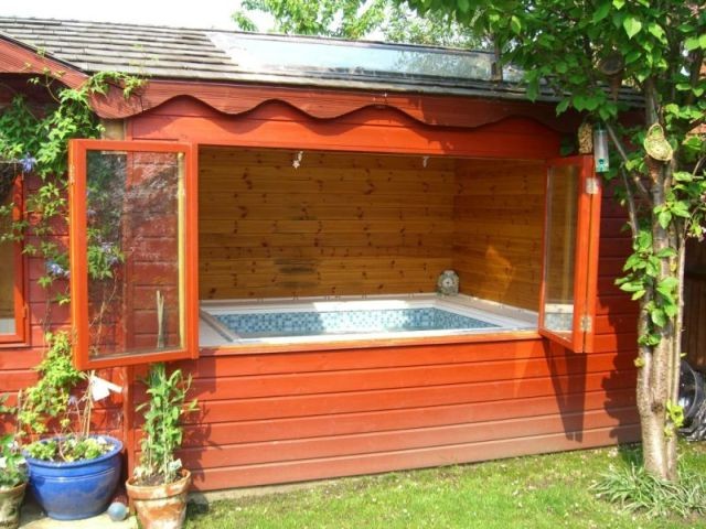 Оригинальное джакузи под навесом - фото 32