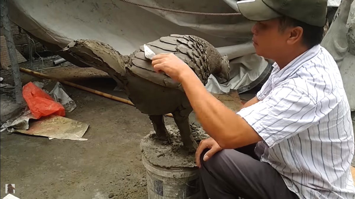 Необычая курочка из цемента - фото 14