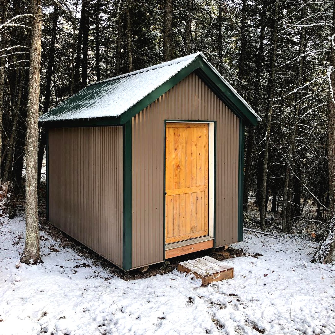 Небольшой деревянный сарай - фото 2