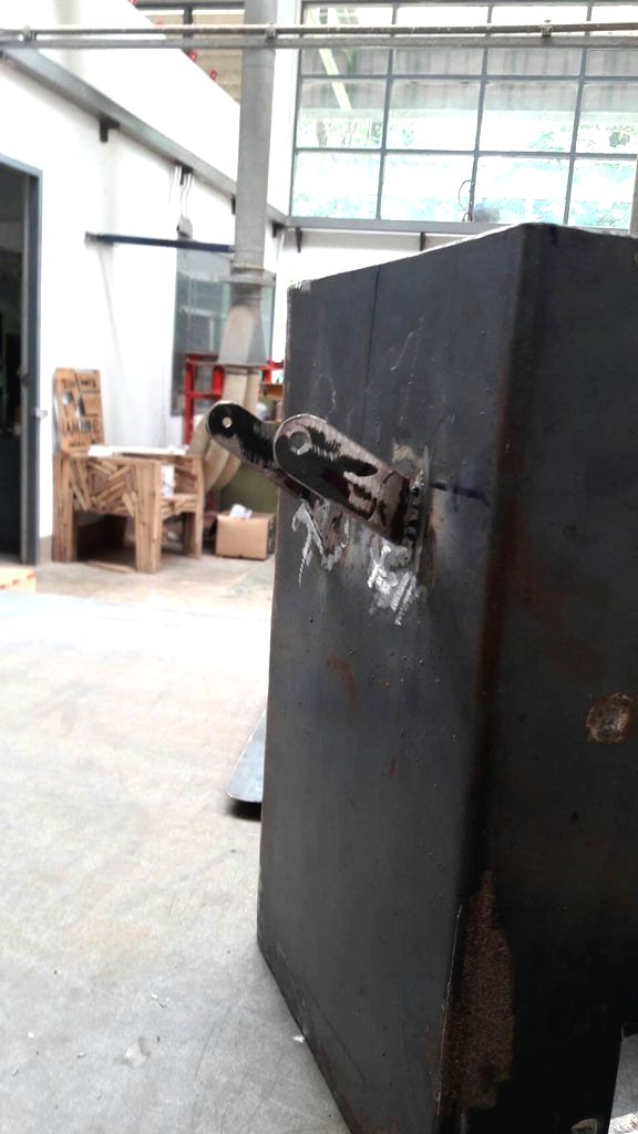 Оригинальная коптильня - фото 21