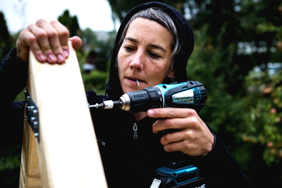 Необычный садовый домик - фото 10