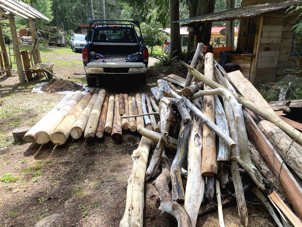 Строим детский домик из дерева на даче - фото 3