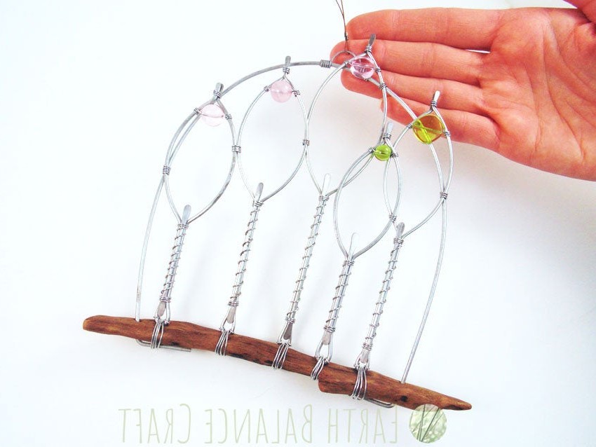 Украшения для сада из проволоки и бусин - фото 7