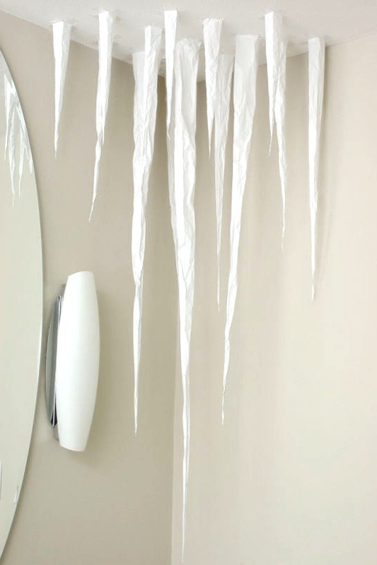 Бумажные сосульки для декора потолка - фото 2