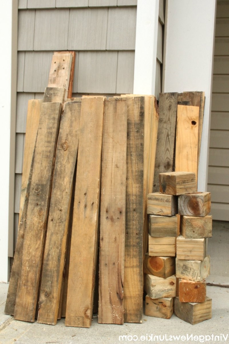 Мини-забор из старого поддона - фото 4